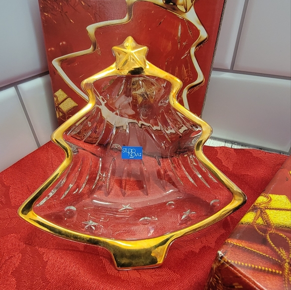 Stufio Nova Other - Studio Nova Christmas Tree Candy Dish S with Gold Trim .Set Of 2. NWT.